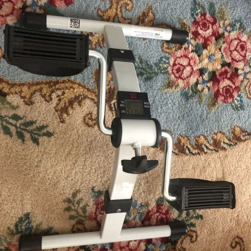 Digital Folding Exercise Bike like new with calorie and time monitor