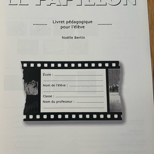 Le Papillon pedagogical book for students like new, French