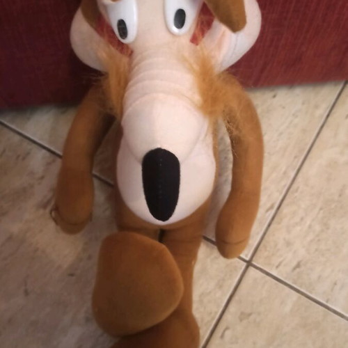 Large plush coyote like new