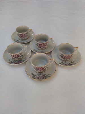 Vintage porcelain coffee cup set like new, 5 pieces