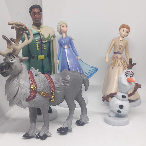 Frozen II Disney collectible figure set, like new, 10 pcs