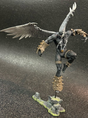 Wings of Redemption Spawn Classics Series 34 9-inch figure like new