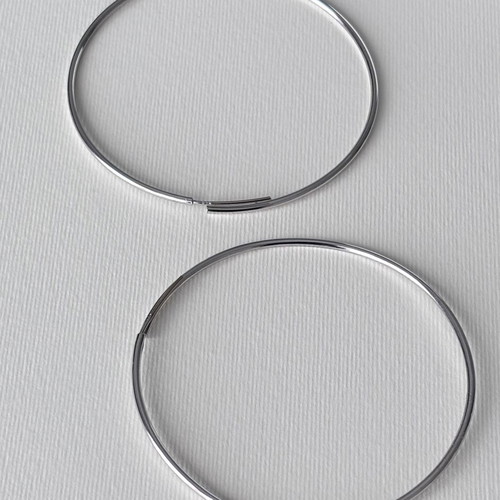 Hoop earrings white gold k18 like new