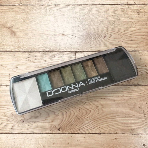 D'Donna Cosmetics eyeshadow palette 8 pearly shades new