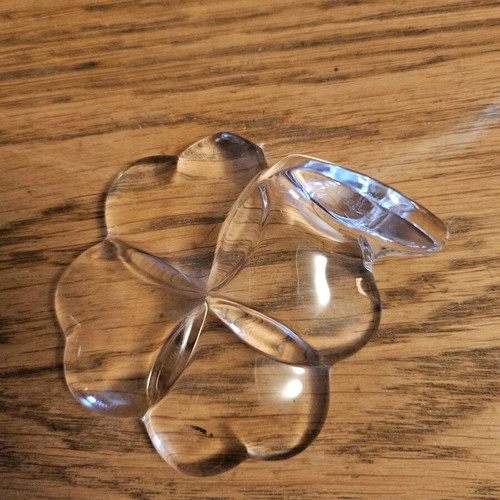 Baccarat four-leaf clover like new
