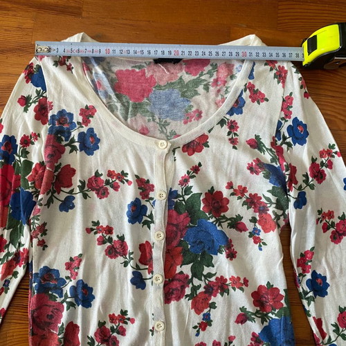 Cardigan medium used, colorful, floral pattern