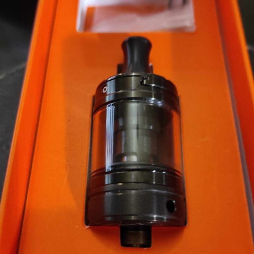 Nautilus 3 Aspire gunmetal used without extra glass