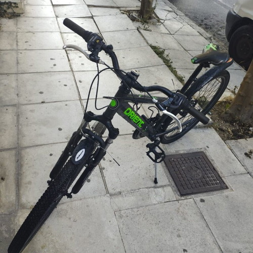 Orient 26" aluminum city bike like new, green