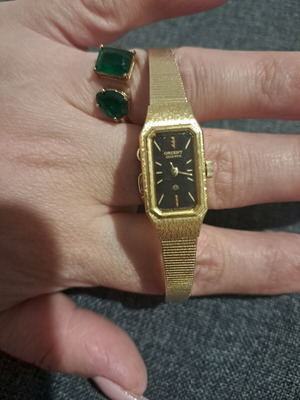Orient women's watch like new, gold color