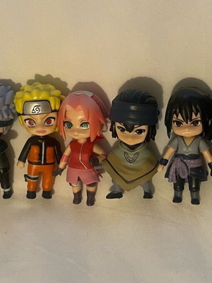 Naruto мини фигури комплект от 9 с основи нови