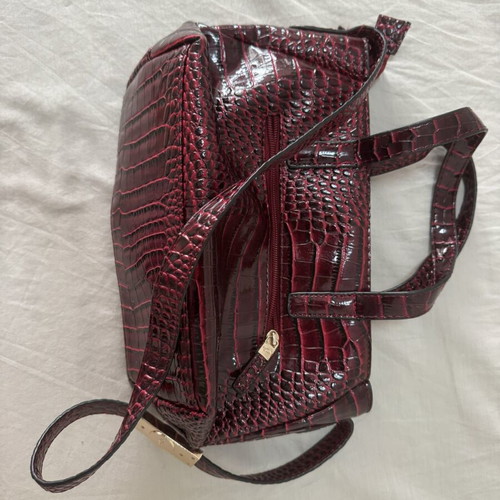 Carpisa Large Burgundy Bag Croc Effect like new