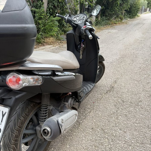Piaggio Carnaby 125 scooter used, 15hp, blue, automatic