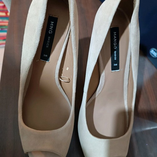 Tip Toe Mango beige suede pumps like new, size 38