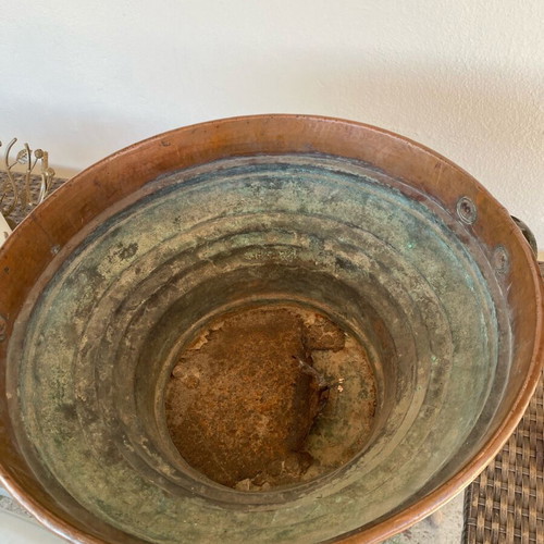 Mangali handmade copper with bronze handles and legs used