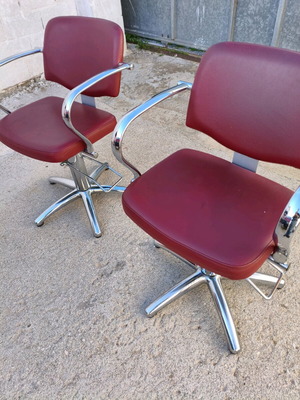 Italian Hairdressing Chairs like new, set of 2