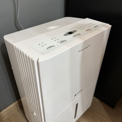 Gree Dehumidifier like new