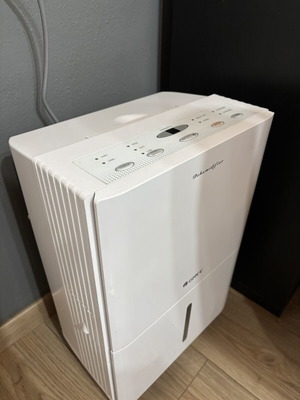 Gree Dehumidifier like new