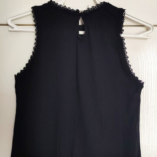 Stradivarius black summer top size Small like new with lace circles
