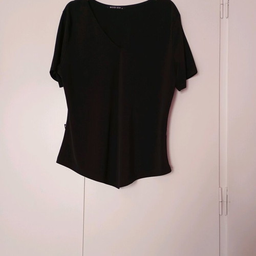 Black elastic blouse like new, sizes L and XL