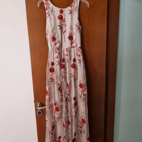Floral dress Shine 2gether like new, adjustable medium to large