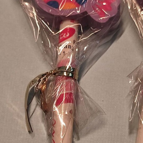 Pack of 10 pencils with removable eraser and decorative words