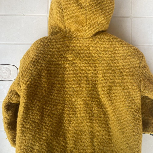 Zara girl jacket with hood and zipper, warm and light