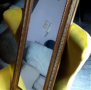 Καθρέφτης σε χρυσό χρώμα!  Περίπου 60 cm × 35cn