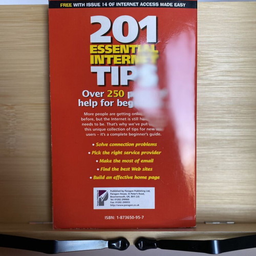 201 Essential Internet Tips book like new, English