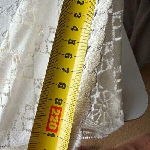 Decorative sofa throw like new, can be used as tablecloth