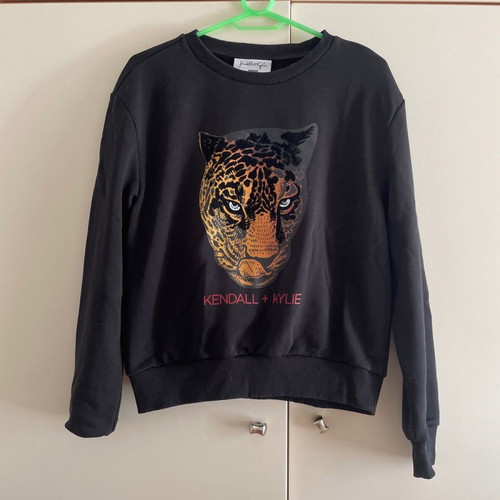 Kendall + Kylie sweatshirt new, size Medium, black