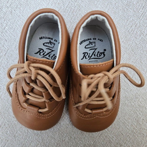 RiZitos leather baby shoes size 18, brown