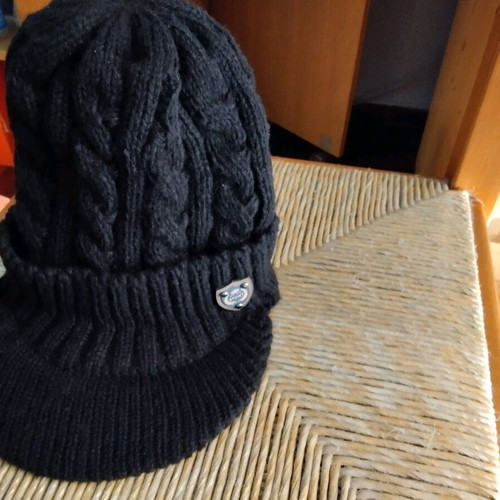 Men's hat cap new, black, one size