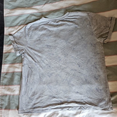 Divided H&M grey men's T-shirt XL/XXL with subtle pattern