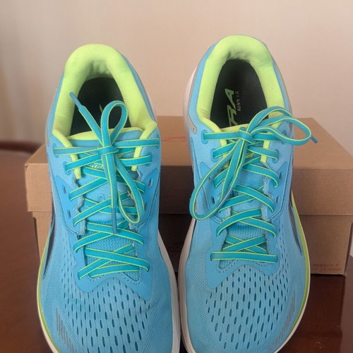 Altra VIA Olympus men's running shoes size 42, turquoise and white