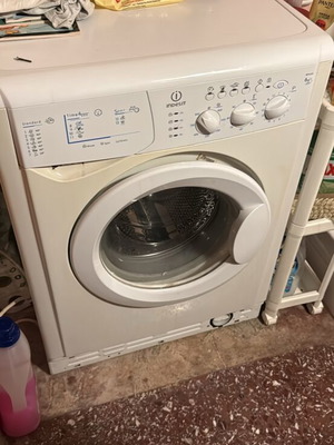 Indesit washing machine like new, 6 kg capacity