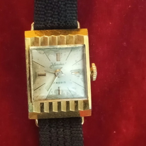 Herma Swiss plaque 10 M vintage women's watch with winding, gold plated case