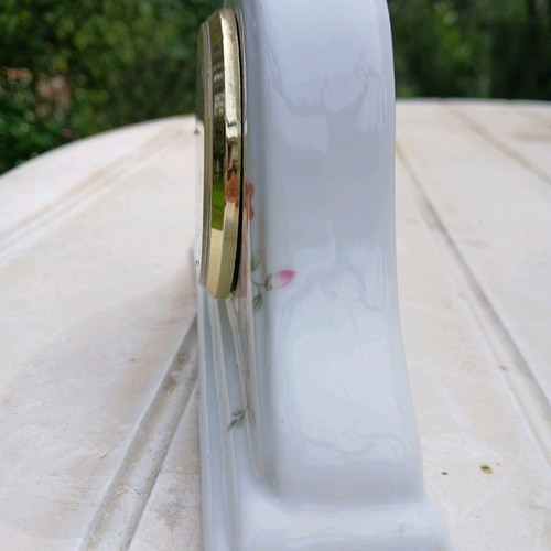 Antique table clock like new, porcelain