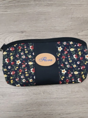 Toiletry bag new Flora design