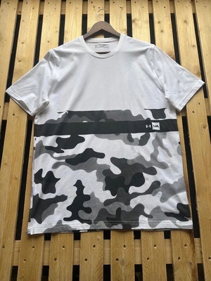 Under Armour HeatGear T-shirt medium white camo very good condition