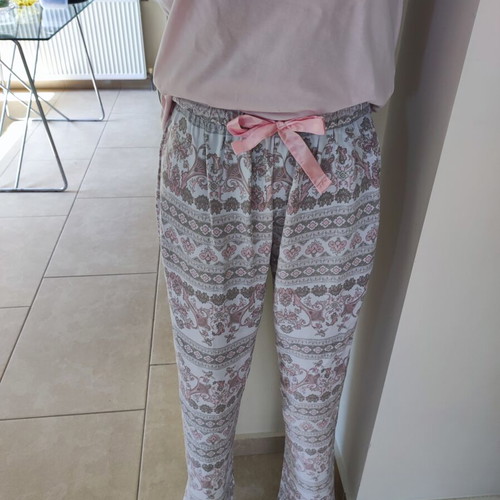Pajama set used, size Small, soft breathable cotton fabric, pink