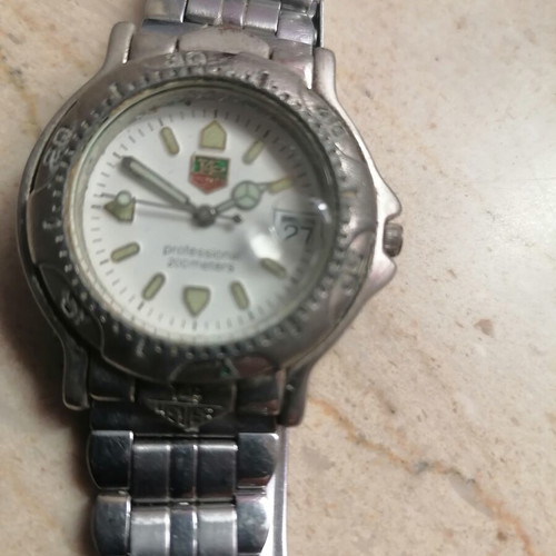 TAG Heuer wristwatch used, professional 200 meters, silver