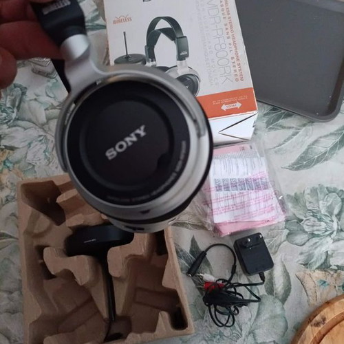Sony MDR-RF800RK wireless headphones used, for parts or repair