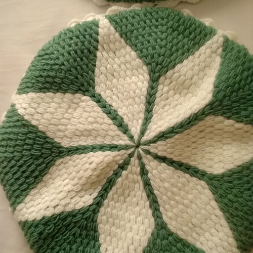 Knitted pillowcases handmade, set of 2 round, new