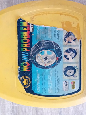 Car chains like new, worn once