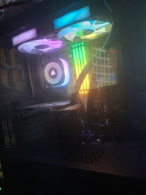 Gaming PC Ryzen 5 5600x 32GB RAM 1650 Super SSD 2TB като нов