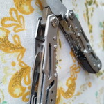 Multitool like new with case