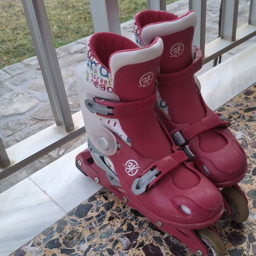 Roller skates with adjustable size 36-40