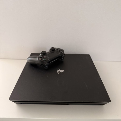 PlayStation 4 PRO console with controller 1TB