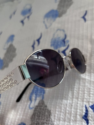 Guess sunglasses, black and silver