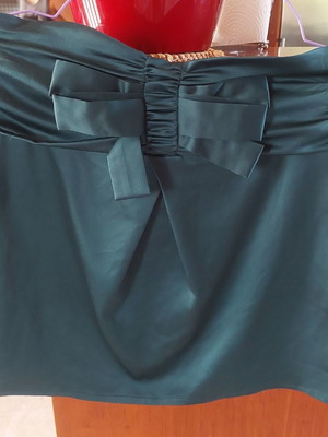 BSB Strapless Satin Top Size 44 Cypress Green Like New